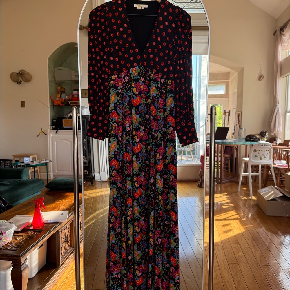 BODEN Blouson Sleeve Maxi Tea Dress
Black, Carnation Garden, 4 PETITE - Picture 4 of 11